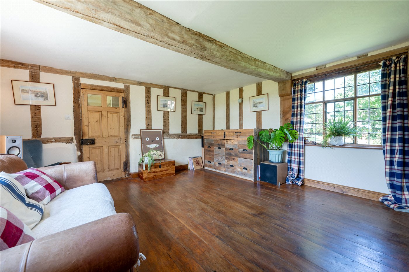 Snug/Dining Room